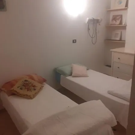Vacanze Malu Монелья